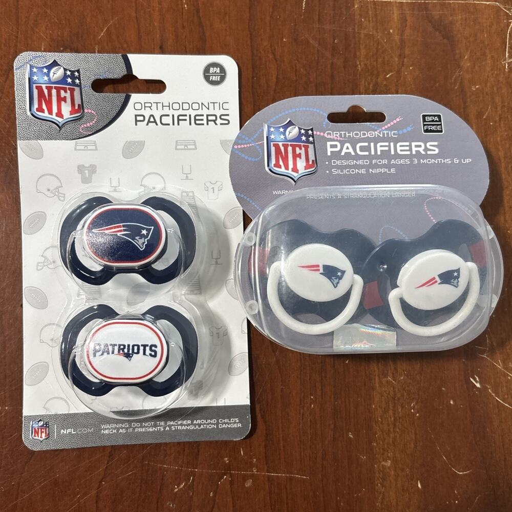 NFL Patriots Orthodontic Pacifiers BPA free Lot Of 2 - 2 Packs new
